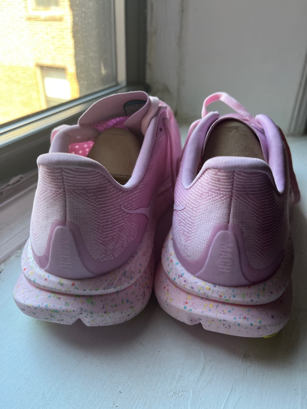 Pink Hoka - One Mach 6 Sneaker (NEW)
